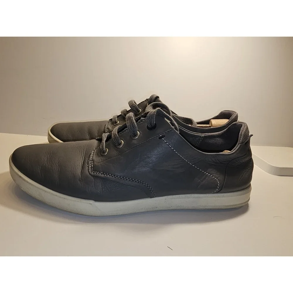 Ecco Men's Leather Sneakers Grey‎  Size 10